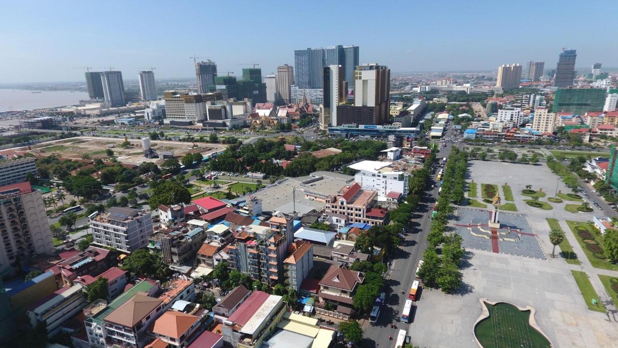 Apsor Palace Hotel Phnom Penh Zewnętrze zdjęcie